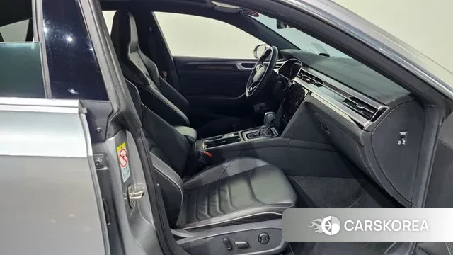 Volkswagen Arteon 2023 Серебряный из Кореи, фото 2