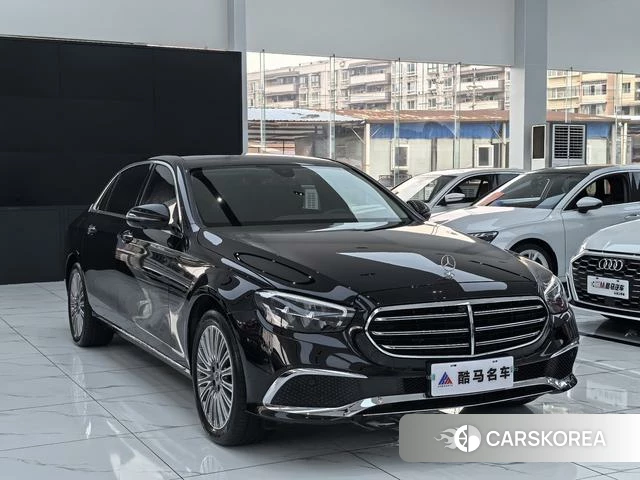 Mercedes-Benz E-class 2023 Черный из Китая, фото 2