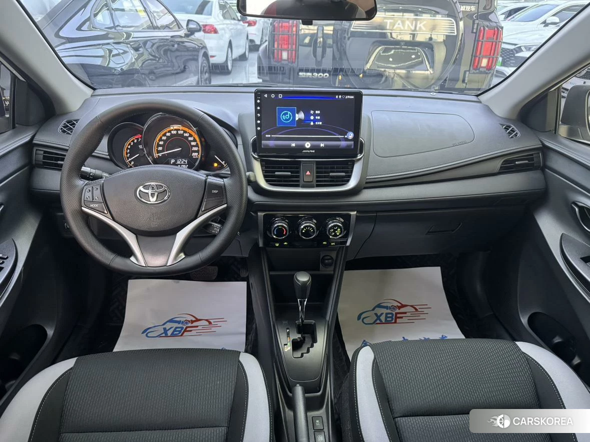 Toyota YARIS L Zhixuan 2021 Белый из Китая, фото 2