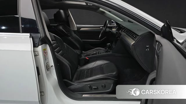 Volkswagen Arteon 2019 Белый из Кореи, фото 2