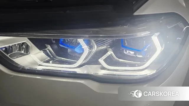 BMW X6 (G06) 2021 Белый из Кореи, фото 2