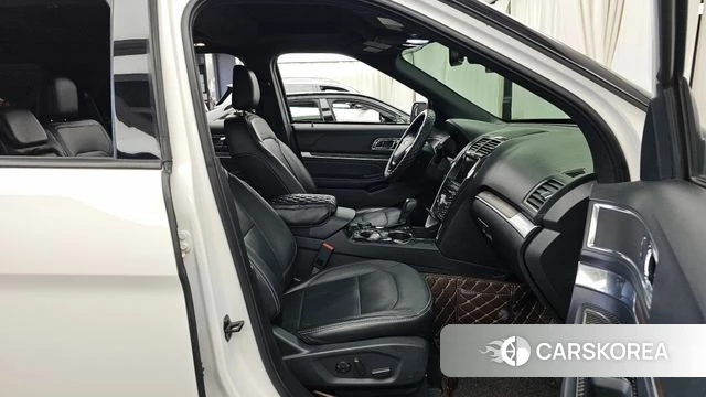 Ford Explorer 2019 Белый из Кореи, фото 2