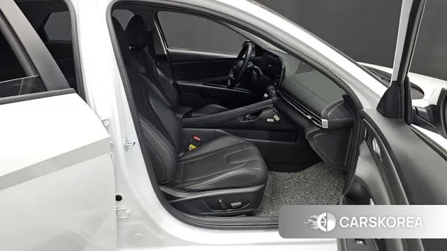 Hyundai The New Avante (CN7) 2025 Белый из Кореи, фото 2