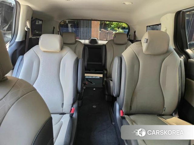 Kia The New Carnival 4th Generation 2024 Серебряный из Кореи, фото 2