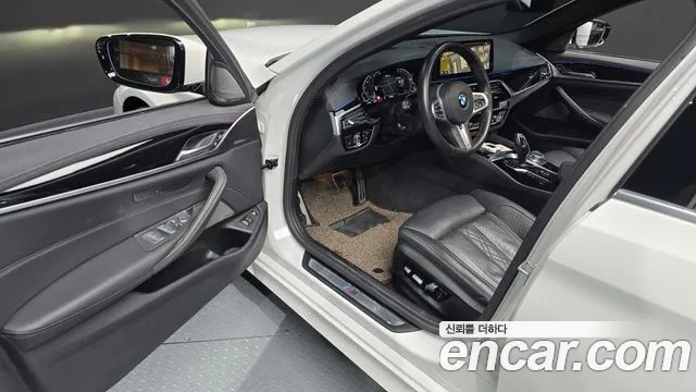 BMW 5 Series (G30) 2020 Белый из Кореи, фото 2