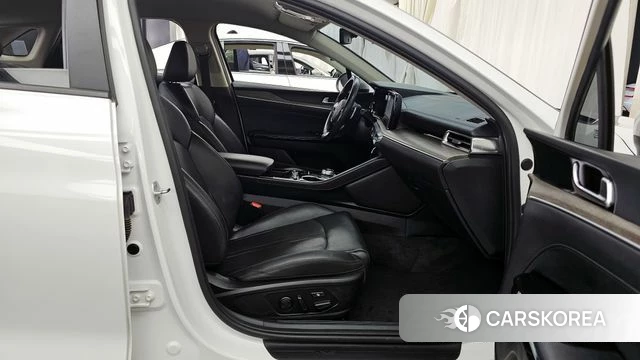 Kia K5 3rd generation 2021 Белый из Кореи, фото 2