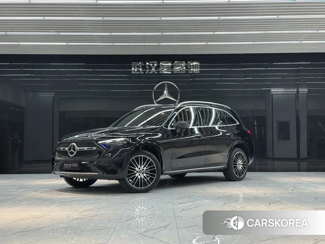 Mercedes-Benz GLC 2024 Черный из Китая, фото 2