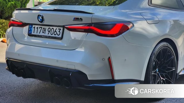 BMW M4 (G82) 2023 Белый из Кореи, фото 2