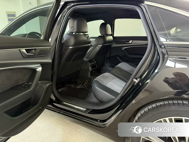 Audi A6L 2019 Черный из Китая, фото 2