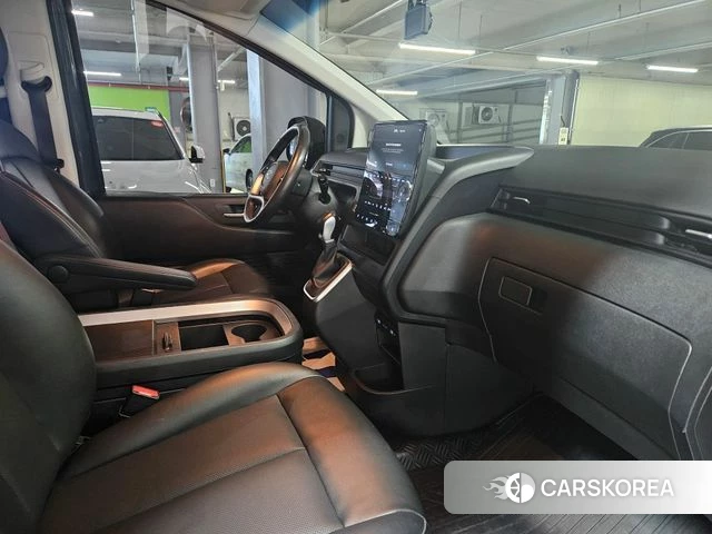 Hyundai Staria 2021 Серый из Кореи, фото 2