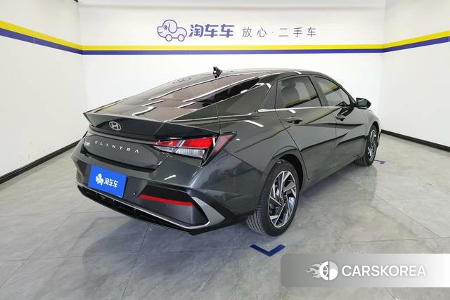 Hyundai Elantra 2024 Темно-серый из Китая, фото 2