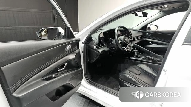 Hyundai Avante (CN7) 2022 Белый из Кореи, фото 2