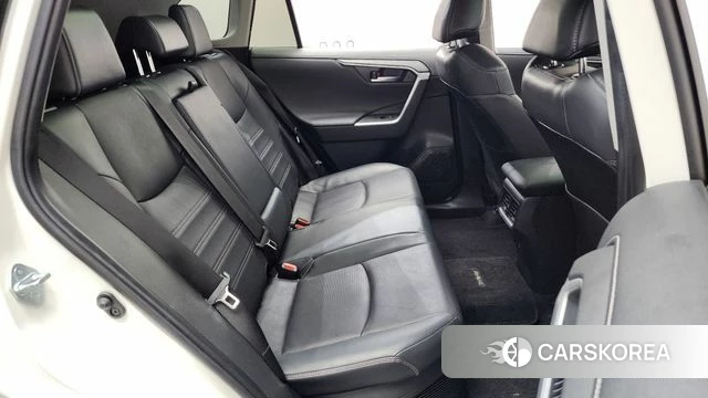 Toyota RAV4 5th Generation 2019 Белый из Кореи, фото 2