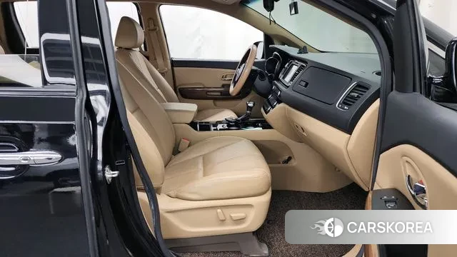Kia All New Carnival 2018 Черный из Кореи, фото 2