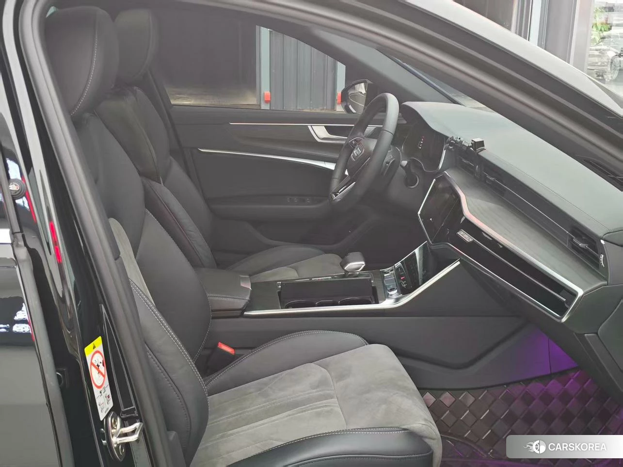Audi A6L 2022 Черный из Китая, фото 2