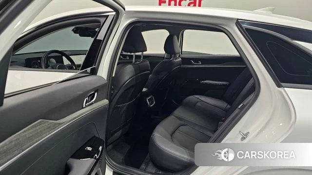 Kia The New K5 3rd generation 2024 Белый из Кореи, фото 2