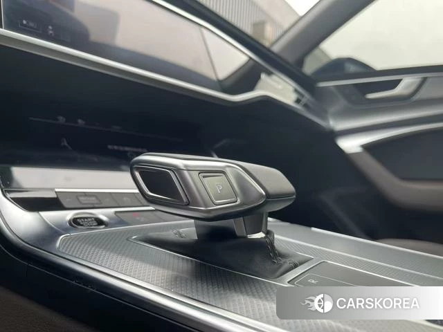 Audi A7L 2024 Другой из Китая, фото 2