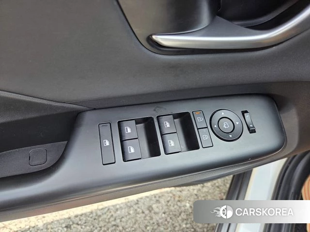 Hyundai Kona (SX2) 2023 Белый из Кореи, фото 2