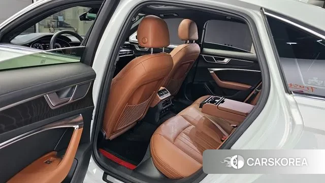 Audi A6 (C8) 2022 Белый из Кореи, фото 2
