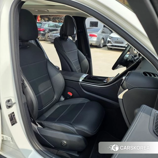 Mercedes-Benz GLC-Class X254 2023 Белый из Кореи, фото 2