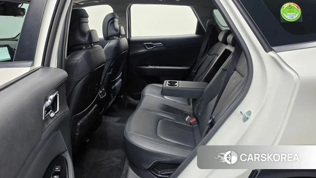 Kia Sportage 5th Generation 2023 Белый из Кореи, фото 2