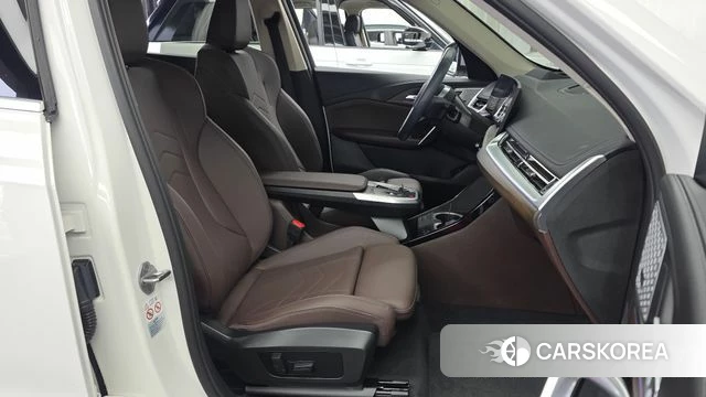 BMW X1 (U11) 2024 Белый из Кореи, фото 2