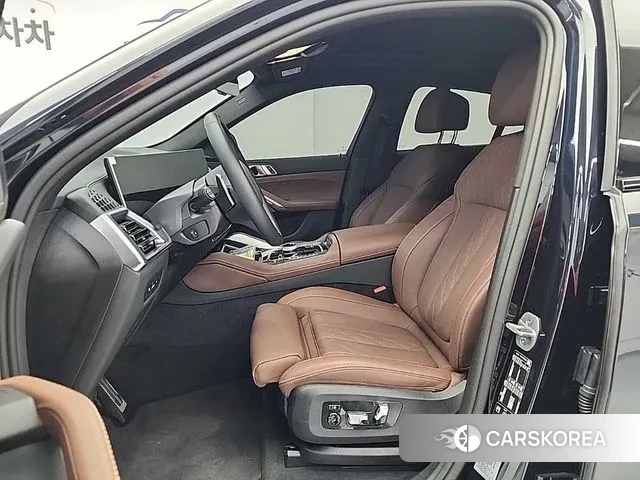 BMW X6 (G06) 2025 Черный из Кореи, фото 2