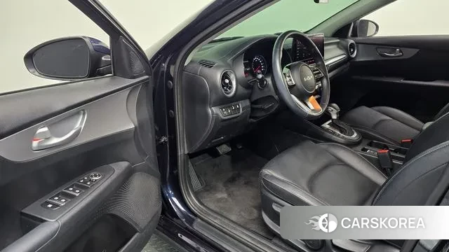 Kia The New K3 2nd generation 2022 Синий из Кореи, фото 2