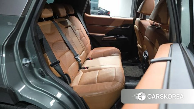 Ssangyong Torres 2022 Темно-зеленый из Кореи, фото 2