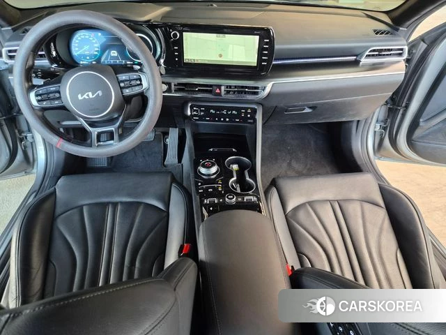 Kia K5 3rd generation 2023 Серебристо-серый из Кореи, фото 2