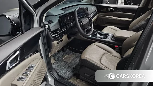 Kia The New Carnival 4th Generation 2025 Серебристо-серый из Кореи, фото 2