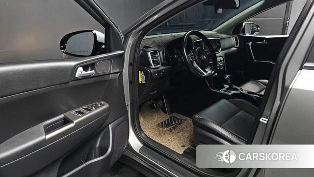 Kia Sportage The Bold 2019 Серебристо-серый из Кореи, фото 2