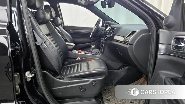 Jeep Grand Cherokee 2019 Черный из Кореи, фото 2