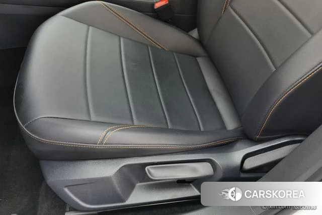 Volkswagen Bora 2024 Белый из Китая, фото 2