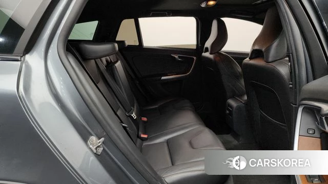 Volvo V60 Cross-Country 2018 Серый из Кореи, фото 2
