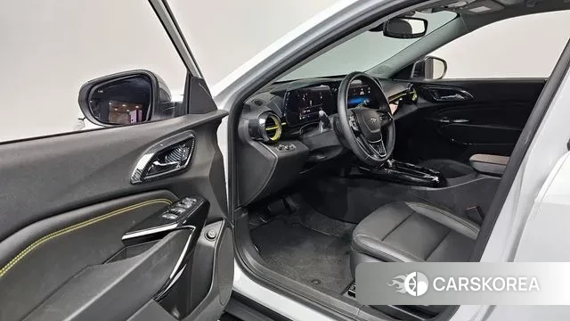 Chevrolet (GM Daewoo) Trax Crossover 2025 Белый из Кореи, фото 2