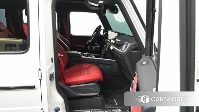 Mercedes-Benz G-Class W463b 2023 Белый из Кореи, фото 2