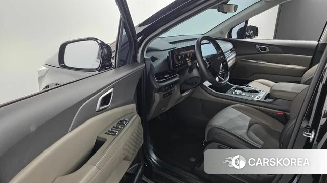 Kia The New Carnival 4th Generation 2024 Черный из Кореи, фото 2