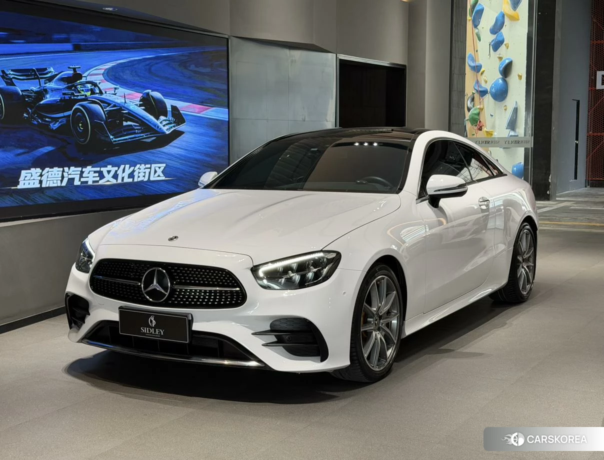 Mercedes-Benz E-class (imported) 2021 Белый из Китая, фото 2