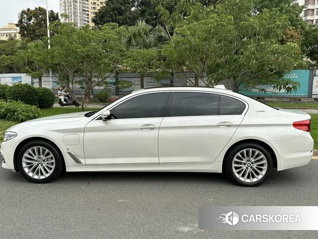 BMW 5 series PHEV 2018 Белый из Китая, фото 2
