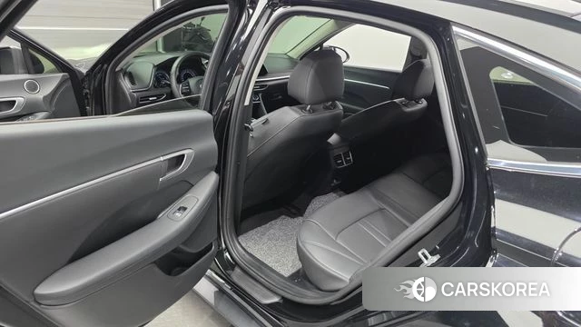 Hyundai Sonata Hybrid (DN8) 2022 Черный из Кореи, фото 2