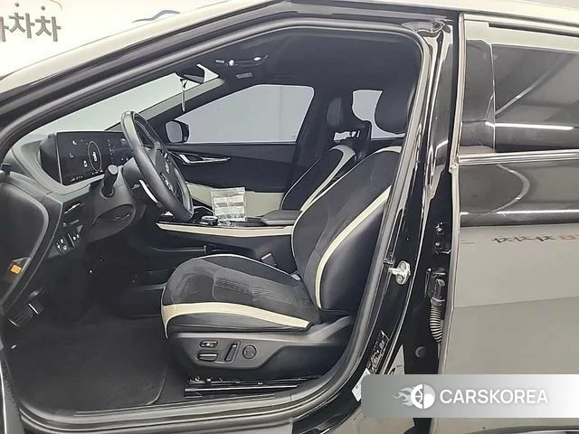 Kia EV6 2021 Черный из Кореи, фото 2