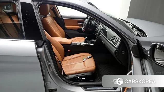 BMW 4 Series (F32) 2018 Серебряный из Кореи, фото 2
