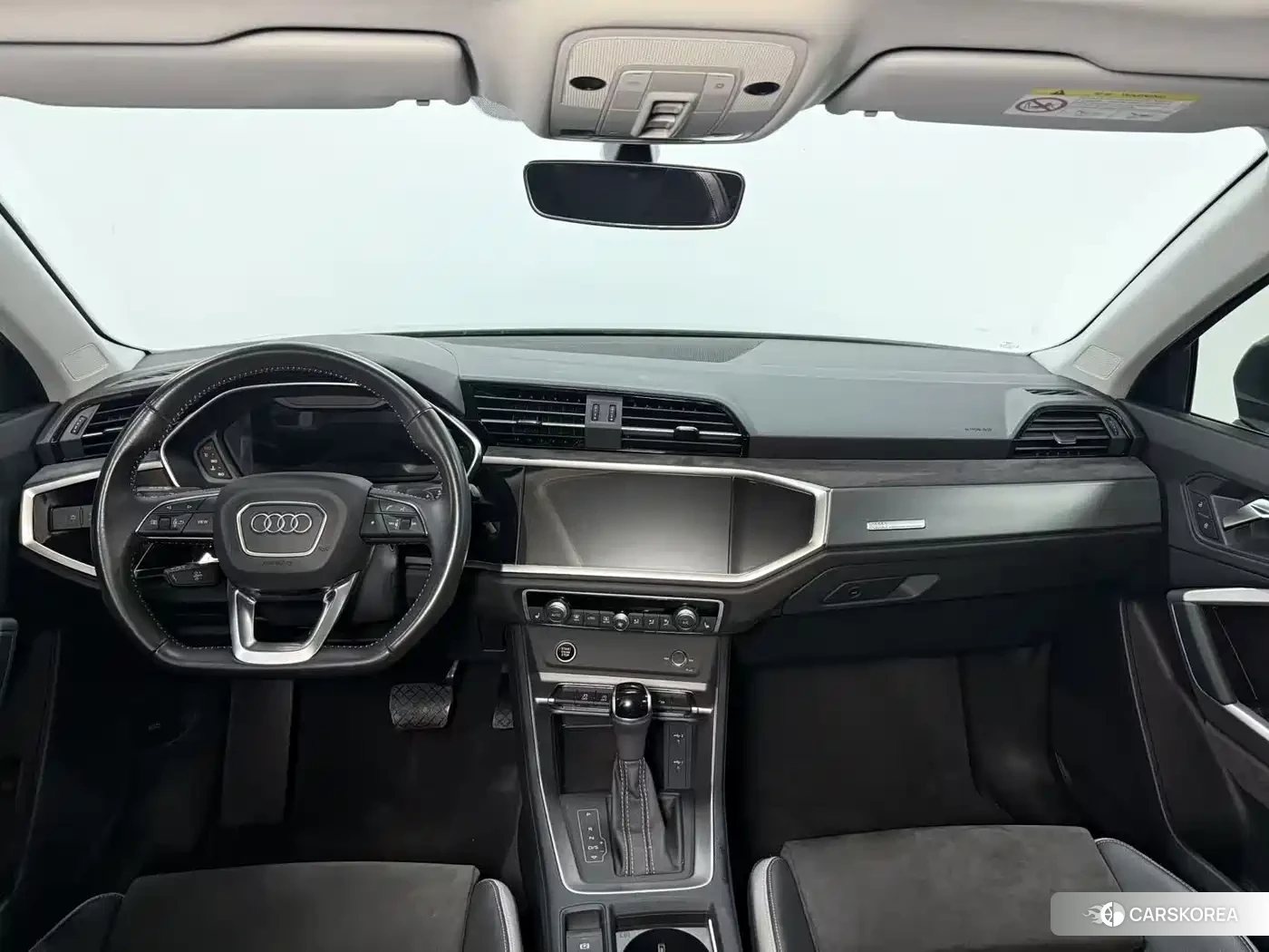 Audi Q3 2022 Silver/gray из Китая, фото 2