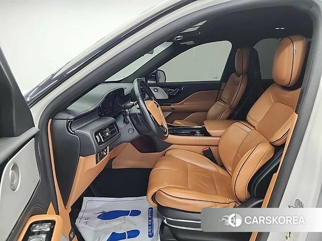 Lincoln Aviator 2nd generation 2020 Белый из Кореи, фото 2