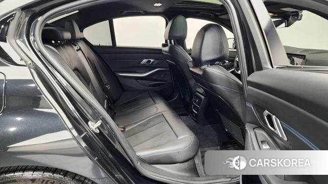 BMW 3 Series (G20) 2022 Черный из Кореи, фото 2