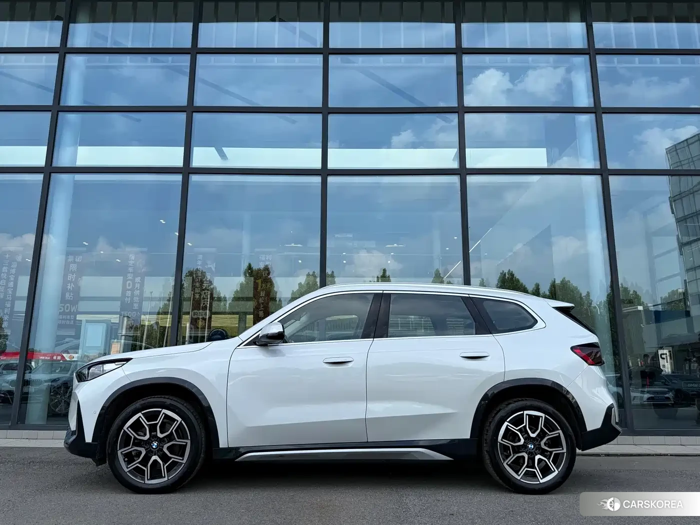 BMW X1 2025 Белый из Китая, фото 2