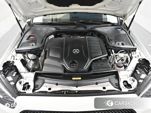 Mercedes-Benz E-Class W213 2021 Белый из Кореи, фото 2