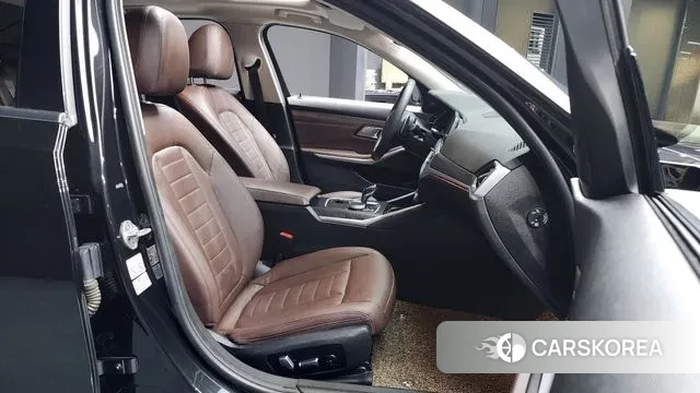 BMW 3 Series (G20) 2021 Черный из Кореи, фото 2