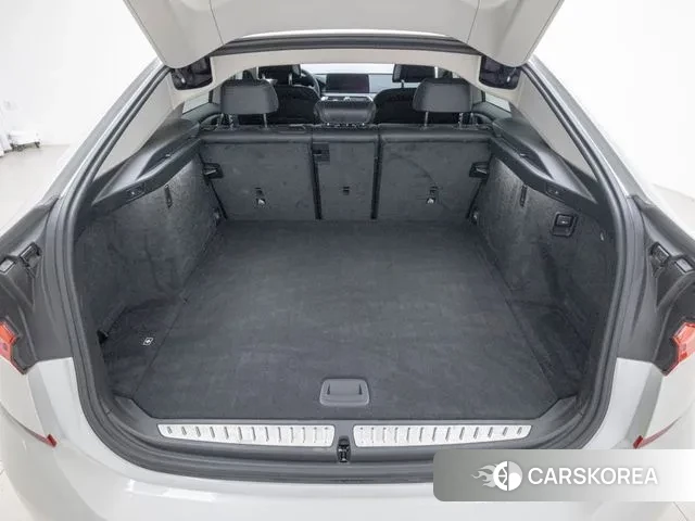 BMW 6 Series GT (G32) 2021 Белый из Кореи, фото 2